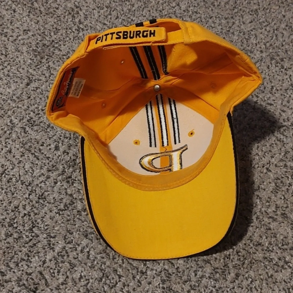 Hunter vibrant yellow